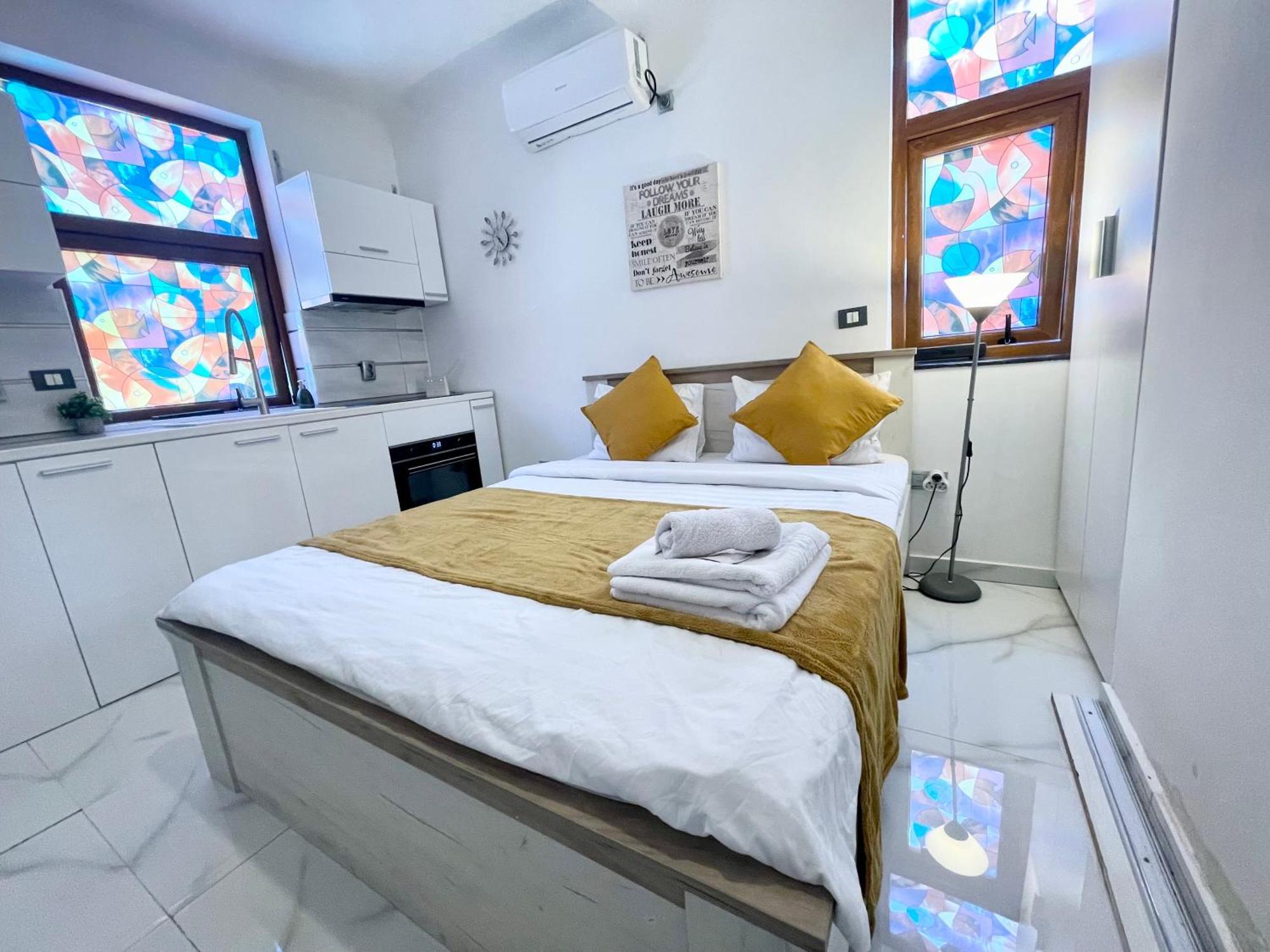 White Studio بوخارست المظهر الخارجي الصورة